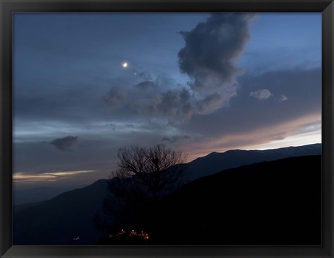 Framed Moon and Venus conjunction above the village of Gazorkhan, Iran Print