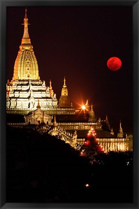 Framed Asia, Myanmar, Bagan, moon rising over Ananda temple Print