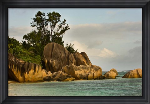 Framed Anse-Source D&#39;Argent coastline, Seychelles, Africa Print