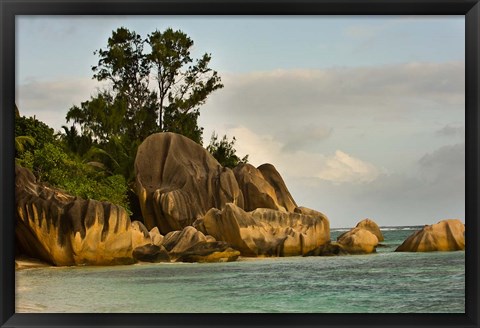 Framed Anse-Source D&#39;Argent coastline, Seychelles, Africa Print