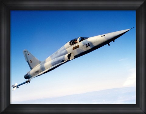 Framed F-5E Tiger II in flight Print