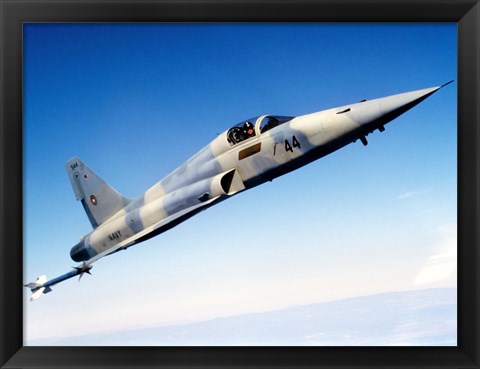 Framed F-5E Tiger II in flight Print