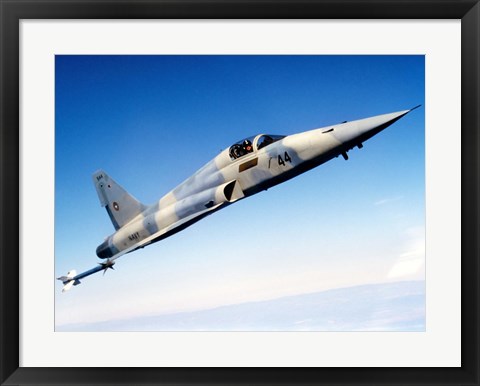 Framed F-5E Tiger II in flight Print