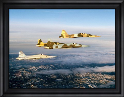 Framed Four F-5 Tiger II&#39;s fly above Southern California Print