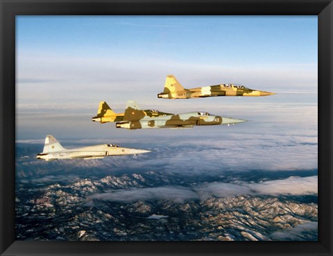 Framed Four F-5 Tiger II&#39;s fly above Southern California Print