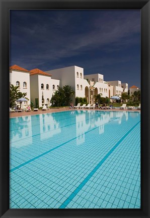 Framed MOROCCO, ESSAOUIRA: Ryad Mogador Hotel Pool Print