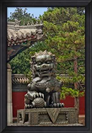 Framed Lion statue, Forbidden City, Beijing, China Print