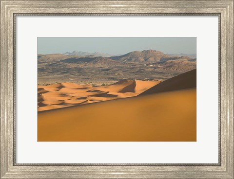 Framed MOROCCO, Tafilalt, MERZOUGA: Erg Chebbi Dunes sunset Print