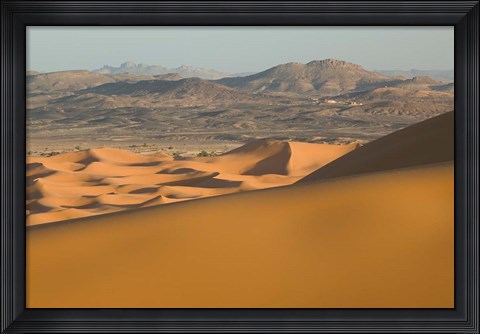 Framed MOROCCO, Tafilalt, MERZOUGA: Erg Chebbi Dunes sunset Print