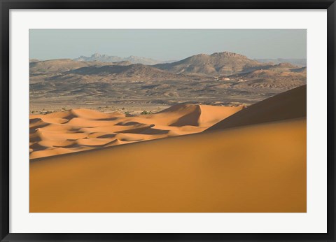 Framed MOROCCO, Tafilalt, MERZOUGA: Erg Chebbi Dunes sunset Print