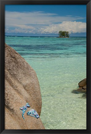 Framed Seychelles, La Digue, Tropical escape Print