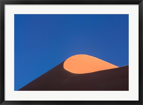 Framed Sossosvlei Dune Ridge, Namib-Naukluff Park, Namibia Print