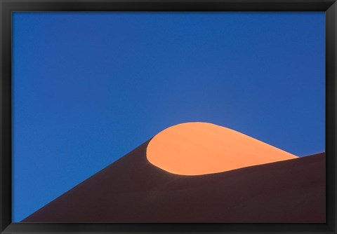 Framed Sossosvlei Dune Ridge, Namib-Naukluff Park, Namibia Print