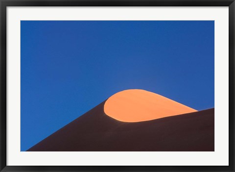 Framed Sossosvlei Dune Ridge, Namib-Naukluff Park, Namibia Print