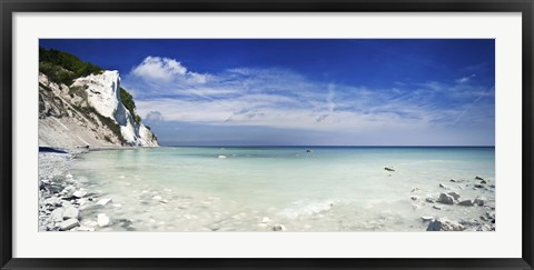 Framed Chalk mountains and seaside, Mons Klint cliffs, Liselund Slotspark, Denmark Print