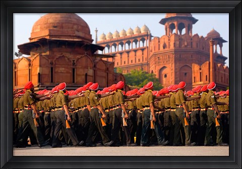 Framed Indian Army soldiers march in formation, New Delhi, India Print