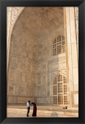 Framed Visitors dwarfed by the Taj Mahal, Agra, Uttar Pradesh, India Print