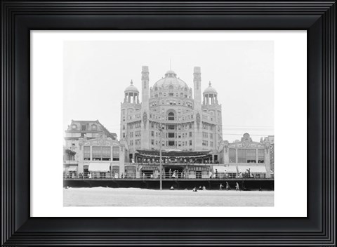 Framed Atlantic City&#39;s Marlborough-Blenheim Hotel, ca. 1908 Print