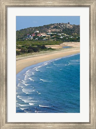 Framed Australia, Whitsunday, Bowen, King&#39;s Beach coastline Print