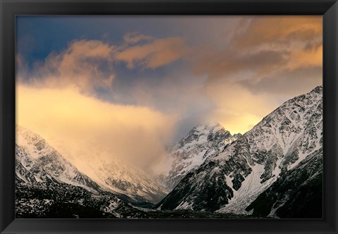 Framed Sunrise at Aoraki Mount Cook, New Zealand Print