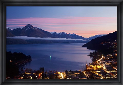 Framed Lake Wakatipu, Queenstown, South Island, New Zealand Print