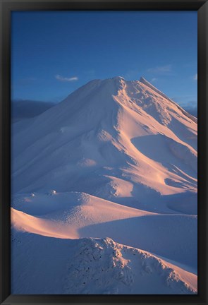 Framed Syme Hut, Fanthams Peak, North Island, New Zealand Print