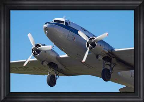 Framed DC3 (Douglas C-47 Dakota), Airshow Print