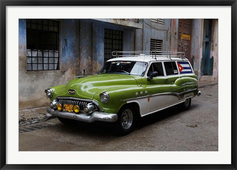 Framed 1950&#39;s era antique car and street scene from Old Havana, Havana, Cuba Print