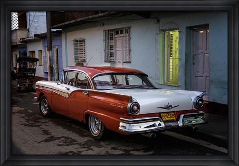 Framed 1950&#39;s era Ford Fairlane and colorful buildings, Trinidad, Cuba Print