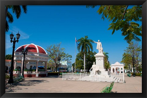 Framed Jose Marti Square and statue in center of town, Cienfuegos, Cuba Print