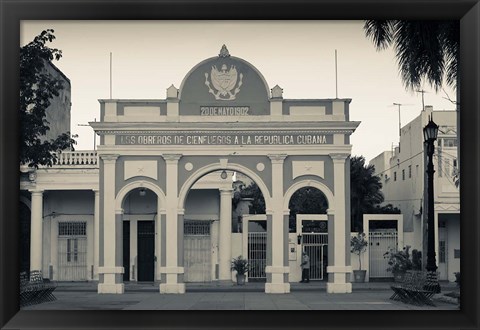 Framed Cuba, Parque Jose Marti, Arco de Triunfo Print