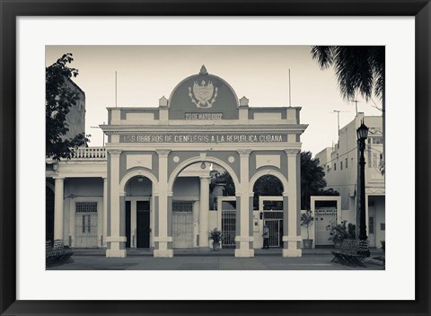 Framed Cuba, Parque Jose Marti, Arco de Triunfo Print