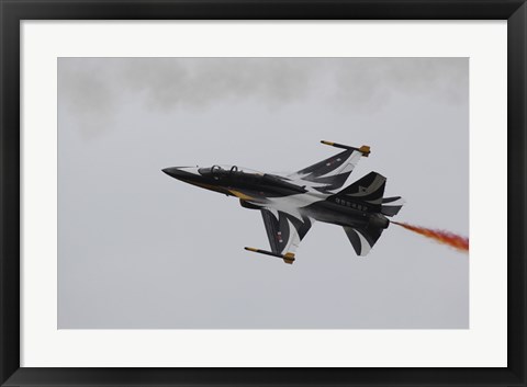 Framed T-50 Golden Eagle from the Republic of Korea Air Force Aerobatic Team Print