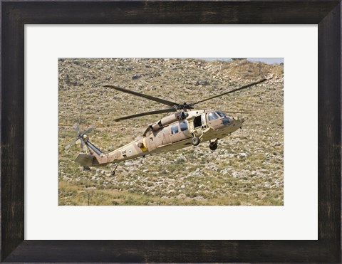 Framed UH-60L Yanshuf helicopter Print