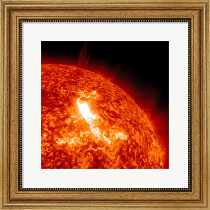Framed M87 Class Flare Erupts on the Sun&#39;s surface Print