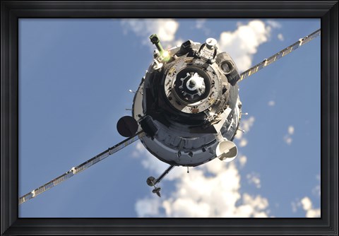 Framed Soyuz TMA-20 Spacecraft Print