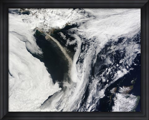 Framed Iceland&#39;s Eyjafjallajokull Volcano Emits a Dense Plume of Ash and Steam over the Atlantic Ocean Print