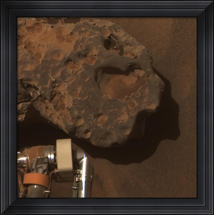 Framed Close-up view of the Mars meteorite Known as Oilean Ruaidh Print