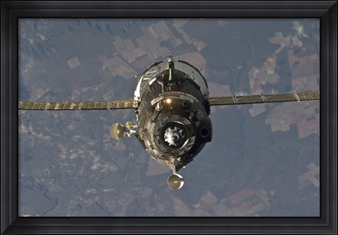 Framed Soyuz TMA-19 Spacecraft Print