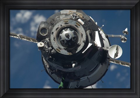 Framed Soyuz TMA-17 Spacecraft Print