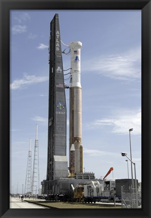 Framed Atlas V/Centaur arrives on the Launch Complex Print