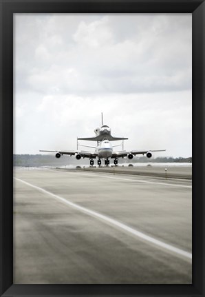 Framed Space shuttle Discovery Sits Atop the Boeing 747 Shuttle Carrier Aircraft Print