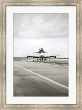 Framed Space shuttle Discovery Sits Atop the Boeing 747 Shuttle Carrier Aircraft Print