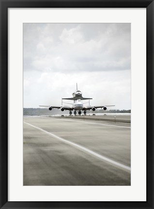 Framed Space shuttle Discovery Sits Atop the Boeing 747 Shuttle Carrier Aircraft Print