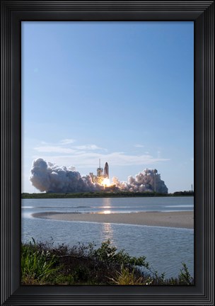 Framed Space Shuttle Discovery Lifts Off Print