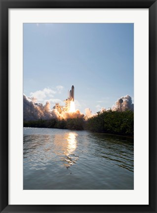Framed Space Shuttle Discovery launch Print