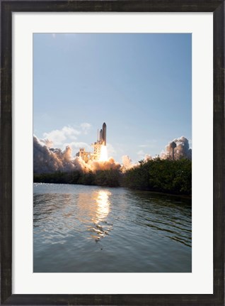 Framed Space Shuttle Discovery launch Print