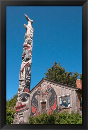 Framed Haida Totem Pole and Tourist Shop, Queen Charlotte Islands, Canada Print