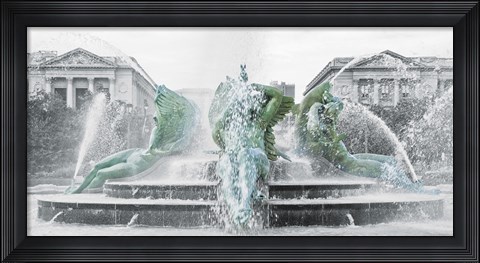 Framed Fountain (b/w) Print