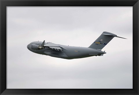Framed C-17 Globemaster III Print